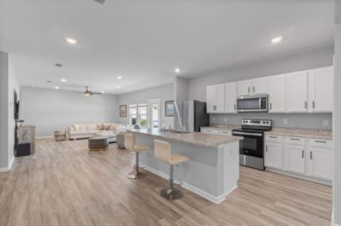 38 Silverthorn Street, Freeport FL - photo 11 of 43