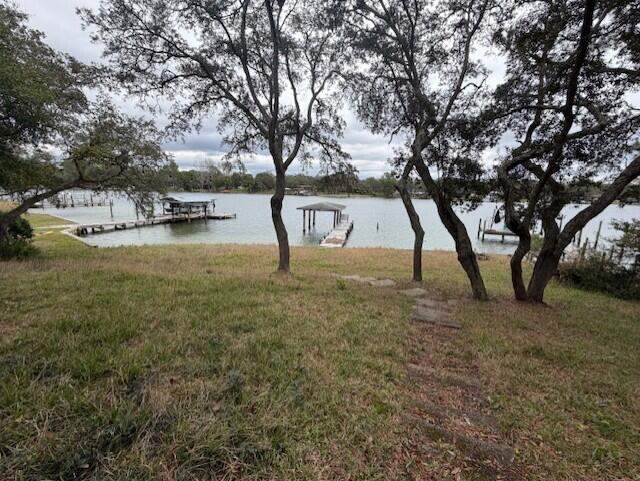 3 bedroom Detached Single Family at 509 Pocahontas Drive, Colony Estates, Fort Walton Beach — photo 2