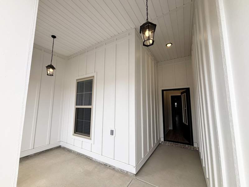 5 bedroom Detached Single Family at 303 E Tweet Street, Hammock Bay - Bird Song, Freeport — photo 2