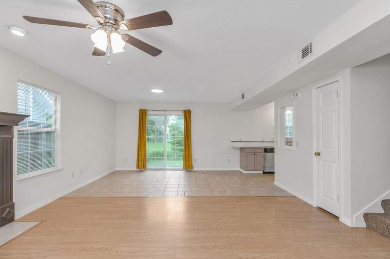 3 bedroom Detached Single Family at 1708 Colonial Court, Charleston, Fort Walton Beach — photo 5