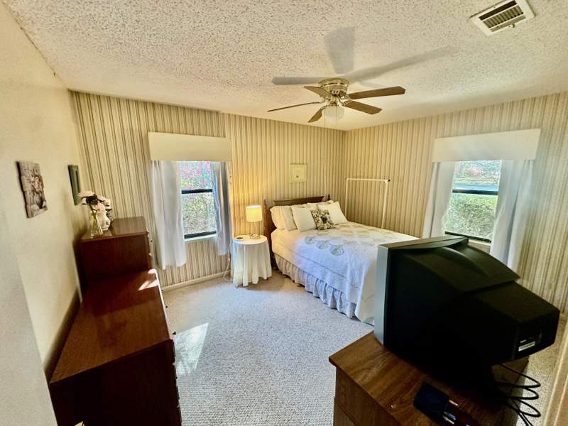 3 bedroom Detached Single Family at 444 Pitts Bayshore Drive, Pitts Bay Shore, Freeport — photo 2