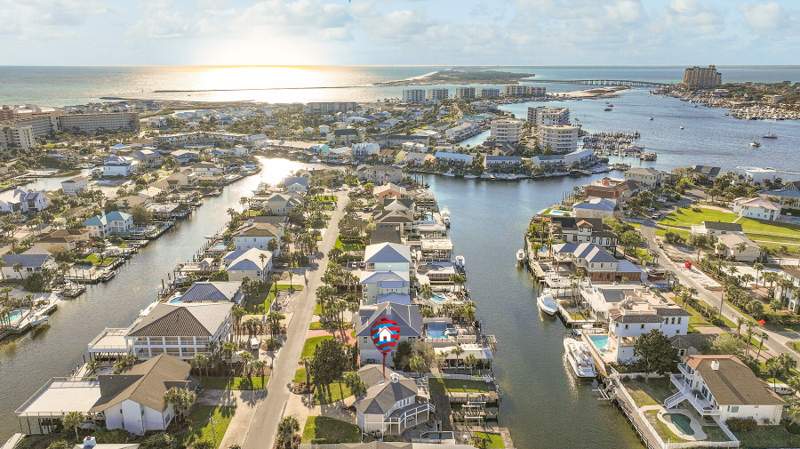 3 bedroom Detached Single Family at 517 Osceola Drive, Holiday Isle, Destin — photo 2