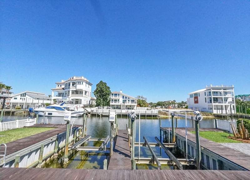 3 bedroom Detached Single Family at 517 Osceola Drive, Holiday Isle, Destin — photo 5