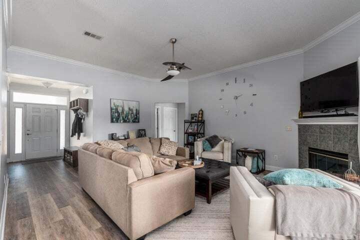 4 bedroom Detached Single Family at 4020 Drifting Sand Trail, Indian Lake Ph 1, Destin — photo 5