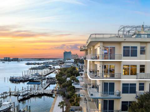508 Harbor Boulevard #401, Destin FL - photo 12 of 39