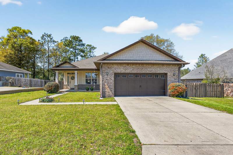 4 bedroom Detached Single Family at 6022 Hidden Valley Road, Hidden Valley, Crestview — photo 2
