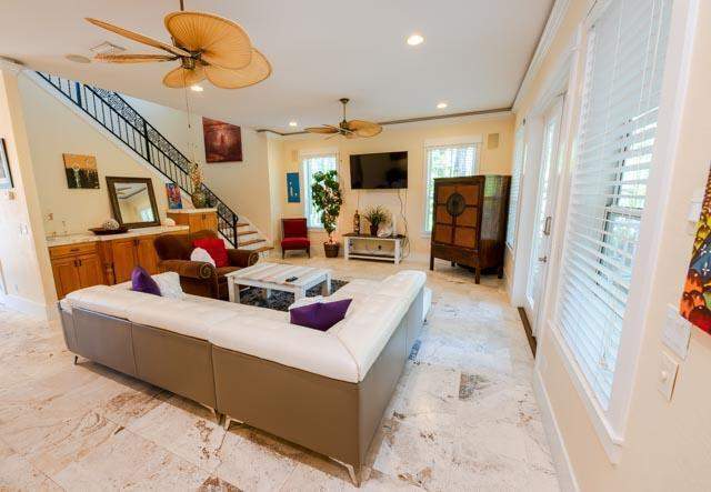 4 bedroom Detached Single Family at 2093 Tradewinds Cove, Crystal Lake Sandestin, Miramar Beach — photo 3