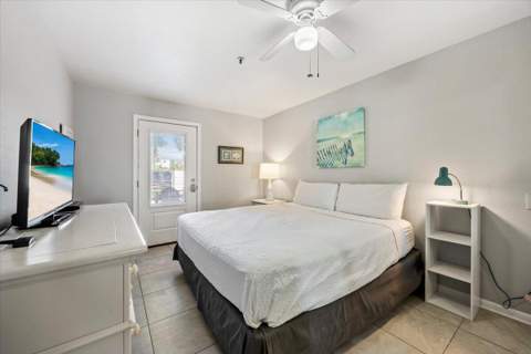 926 Whelk Court #B, Fort Walton Beach FL - photo 7 of 37