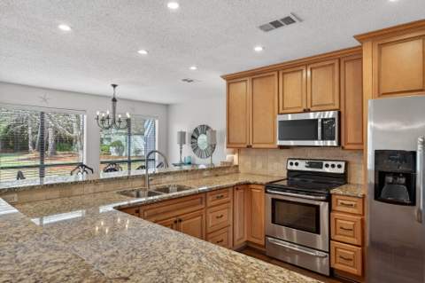 559 Augusta Drive ## 11501, Miramar Beach FL - photo 10 of 40