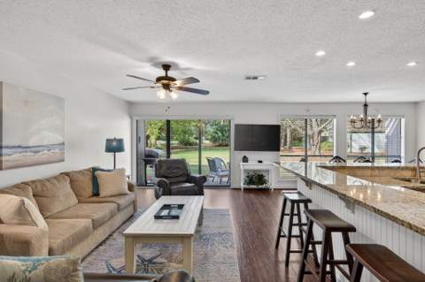 559 Augusta Drive ## 11501, Miramar Beach FL - photo 14 of 40