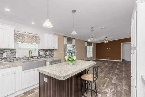 910 N Lloyd Street, Crestview FL - photo 7 of 30