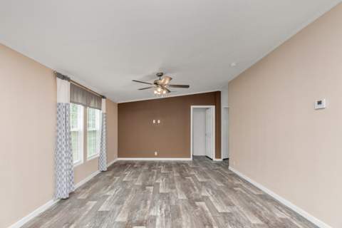 910 N Lloyd Street, Crestview FL - photo 10 of 30