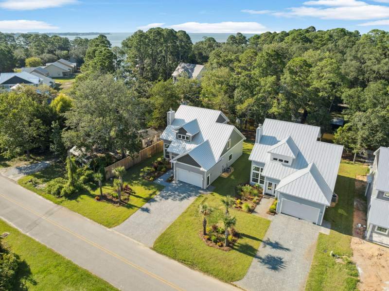 4 bedroom Detached Single Family at 1999 W Hewett Road, Eagle Bay, Santa Rosa Beach — photo 2