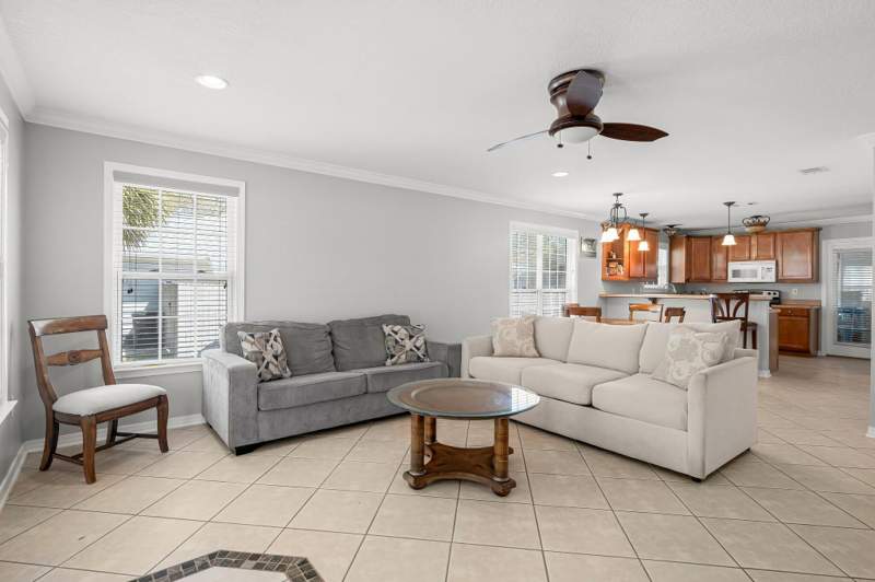 3 bedroom Detached Single Family at 362 Palmetto Avenue, Magnolia Baye, Freeport — photo 5