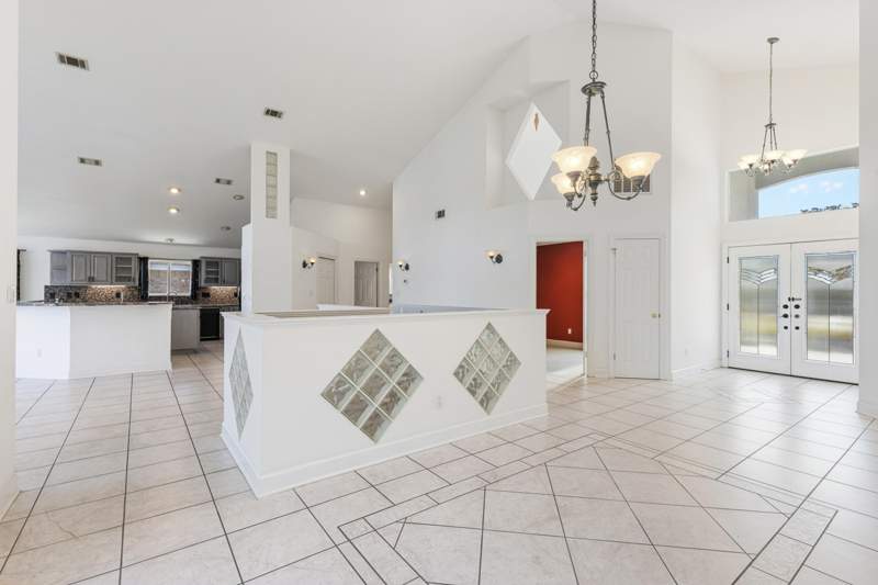 5 bedroom Detached Single Family at 795 Blvd Of The Champions, Lake Pointe, Shalimar — photo 5