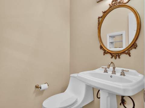 700 NE Country Club Avenue, Fort Walton Beach FL - photo 11 of 25
