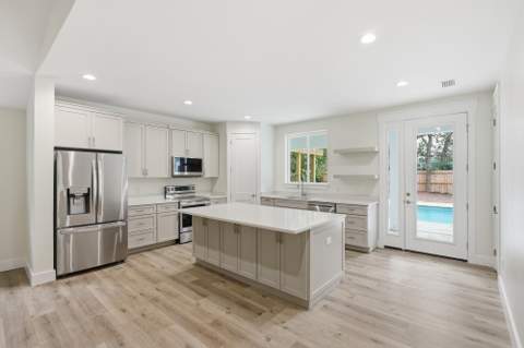 465 Seacrest Drive, Seacrest FL - photo 6 of 37