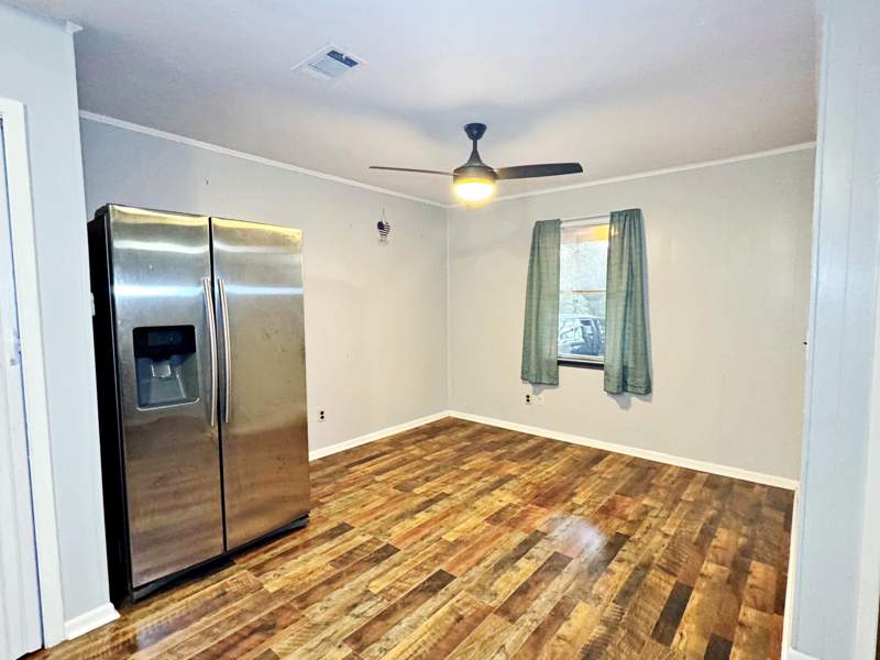 2 bedroom Detached Single Family at 3183 Audrey Drive, Crestview, Crestview — photo 5