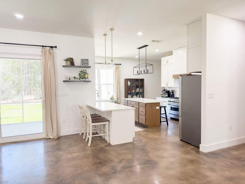4 bedroom Detached Single Family at 285 J W Hollington Road, Indian Creek Ranchettes Unrec, Freeport — photo 3