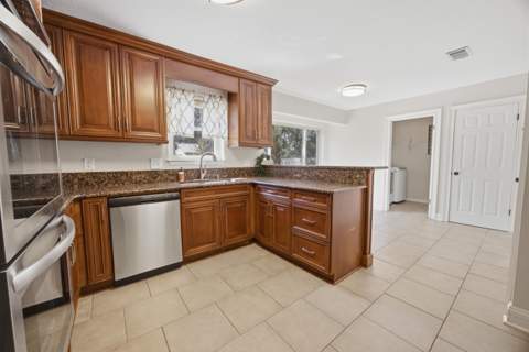 157 Country Club Road, Shalimar FL - photo 13 of 30