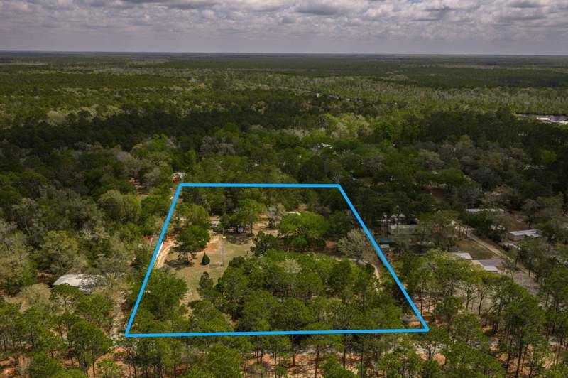5 bedroom Detached Single Family at 223 Altman Road, Freeport, Freeport — photo 3