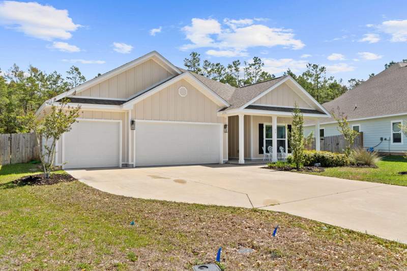 4 bedroom Detached Single Family at 44 Secluded Circle, Hammock Oaks Estates, Freeport — photo 2