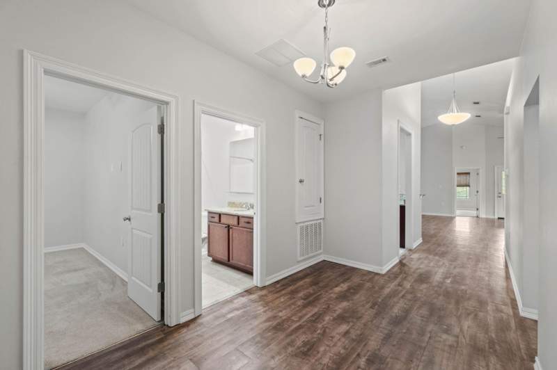 4 bedroom Detached Single Family at 6000 Fiori Drive, Camellia Cove, Crestview — photo 5