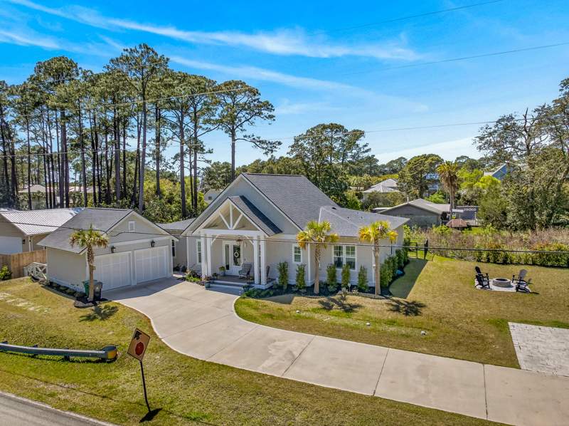4 bedroom Detached Single Family at 1228 Thompson Road, Marinwood, Santa Rosa Beach — photo 3
