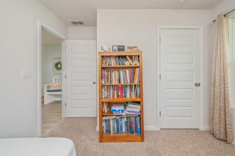 6626 Spyglass Hill Road, Laurel Hill FL - photo 10 of 30
