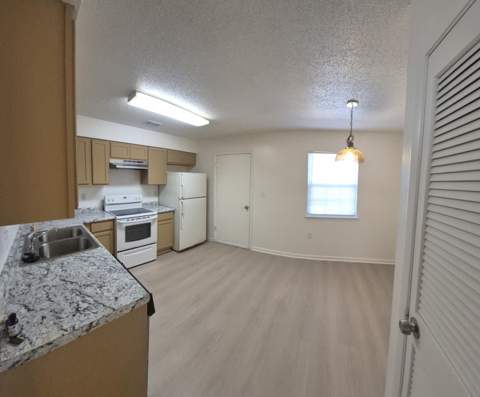 618 Gap Creek Drive #30, Fort Walton Beach FL - photo 8 of 18