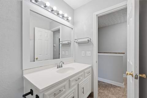 2412 Winter Park Court, Fort Walton Beach FL - photo 18 of 41