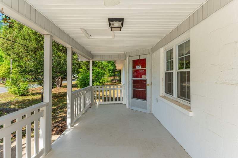 3 bedroom Detached Single Family at 578 E Williams Avenue, Morris Addn To Crestview, Crestview — photo 3