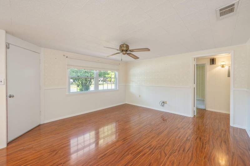 3 bedroom Detached Single Family at 578 E Williams Avenue, Morris Addn To Crestview, Crestview — photo 5