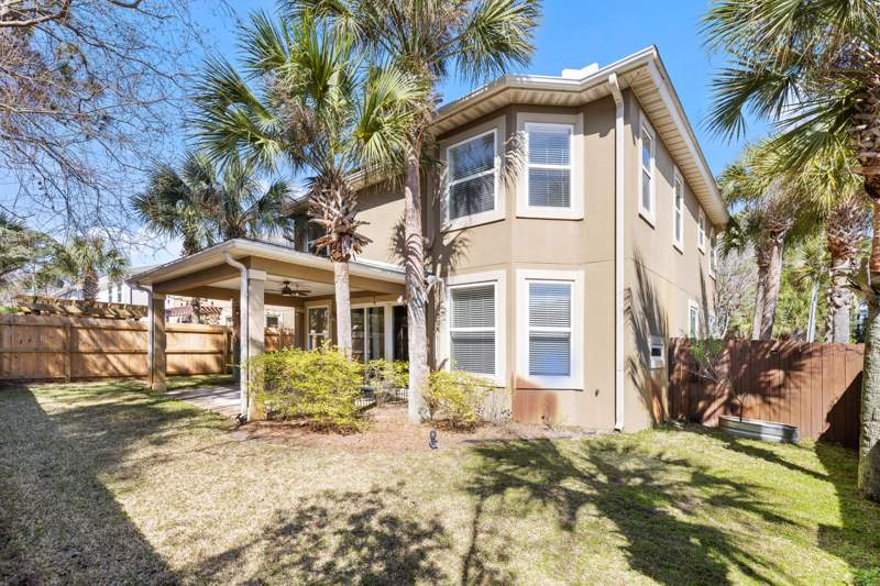 4 bedroom Detached Single Family at 13 Dominica Court, Baywalk Landing, Miramar Beach — photo 3