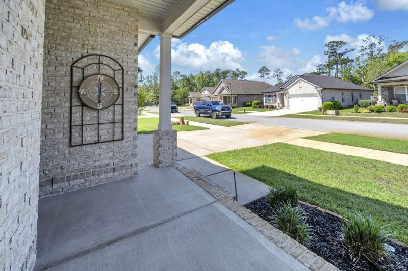 3 bedroom Detached Single Family at 48 Oaktree Boulevard, Marina Village, Freeport — photo 5