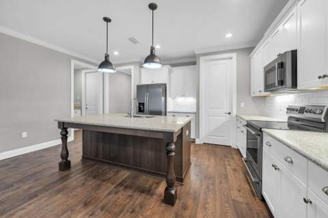 48 Oaktree Boulevard, Freeport FL - photo 8 of 30