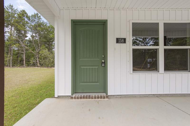 2 bedroom Detached Single Family at 158 W Honeysuckle Street, Oakwood Hills Unit 3, DeFuniak Springs — photo 4