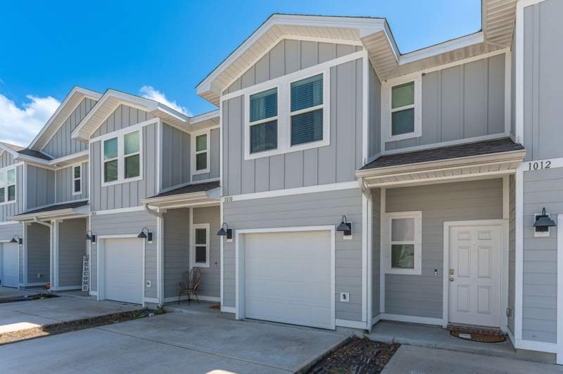 3 bedroom Townhouse at 1010 Mclaren Circle, Coopers Landing, Fort Walton Beach — photo 2