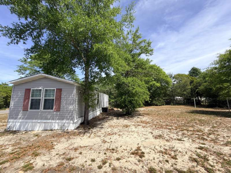 2 bedroom Mobile Home at 87 Pinetree Lane, Oakwood Hills Unit 1, DeFuniak Springs — photo 3