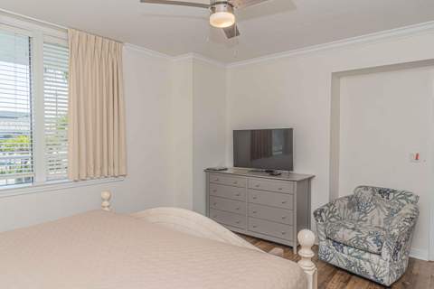 1322 SE Miracle Strip Parkway #306, Fort Walton Beach FL - photo 10 of 28