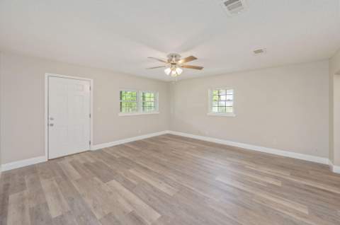 165 Smith Street, Crestview FL - photo 7 of 34