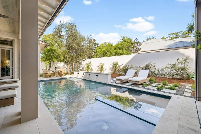6 bedroom Detached Single Family at 215 Dogwood Street, Seagrove 5th Addn, Santa Rosa Beach — photo 4