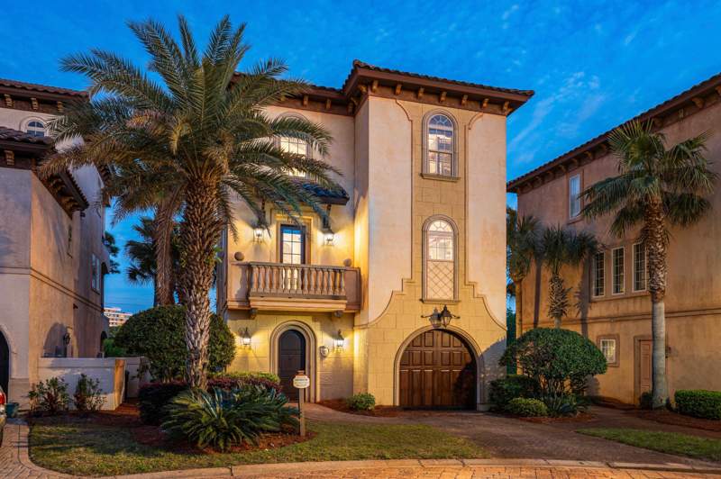 3 bedroom Detached Single Family at 22 St Tropez Court, Saint Tropez, Miramar Beach — photo 3