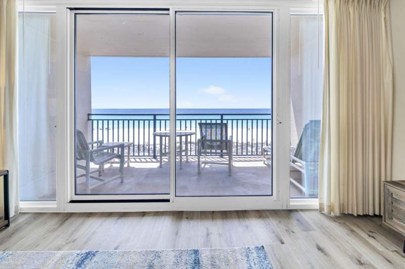 1 bedroom Condominium at 381 Santa Rosa Boulevard #W512, Breakers Of Fwb Ph 1, Fort Walton Beach — photo 2