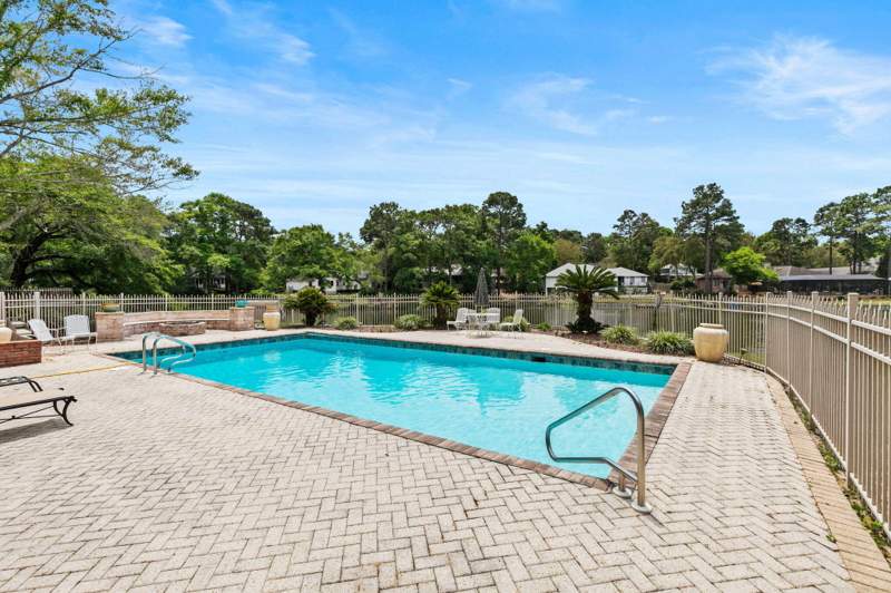 4 bedroom Detached Single Family at 11 Kristin Circle, Rocky Bayou Cc Est 3, Niceville — photo 3