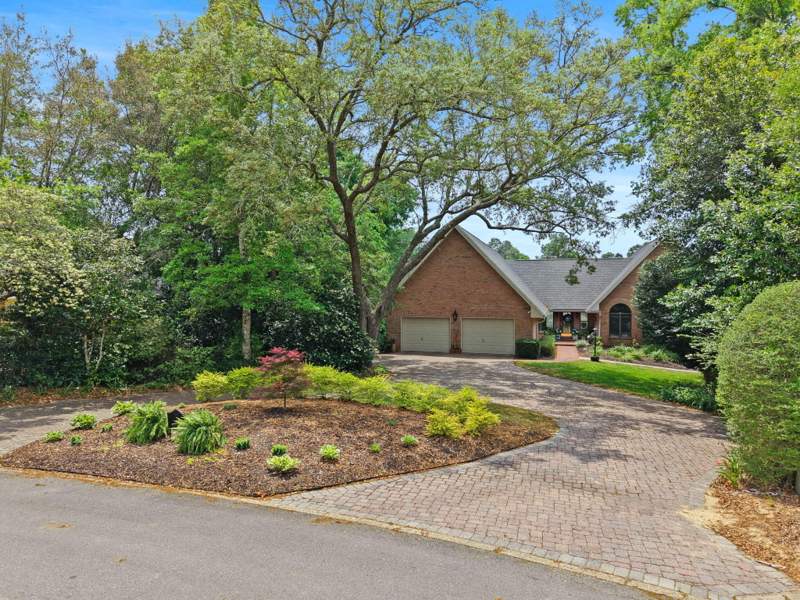 4 bedroom Detached Single Family at 11 Kristin Circle, Rocky Bayou Cc Est 3, Niceville — photo 5