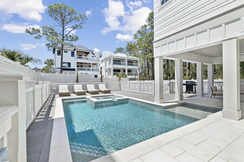 8 bedroom Detached Single Family at 81 Montigo Avenue, Gulf Shore Manor, Santa Rosa Beach — photo 2