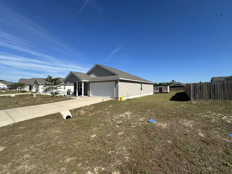 4 bedroom Detached Single Family at 26 W Lockwood Way, Sawmill Court, DeFuniak Springs — photo 2