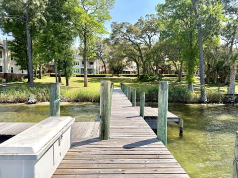 327 Grand Oaks Drive, Niceville FL - photo 8 of 93