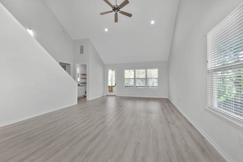 4 bedroom Detached Single Family at 303 Key Lime Place, Walsh Glen Estates, Crestview — photo 4